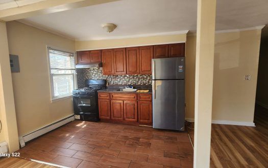 124-05 Jamaica Avenue 2F, Richmond Hill, NY 11418