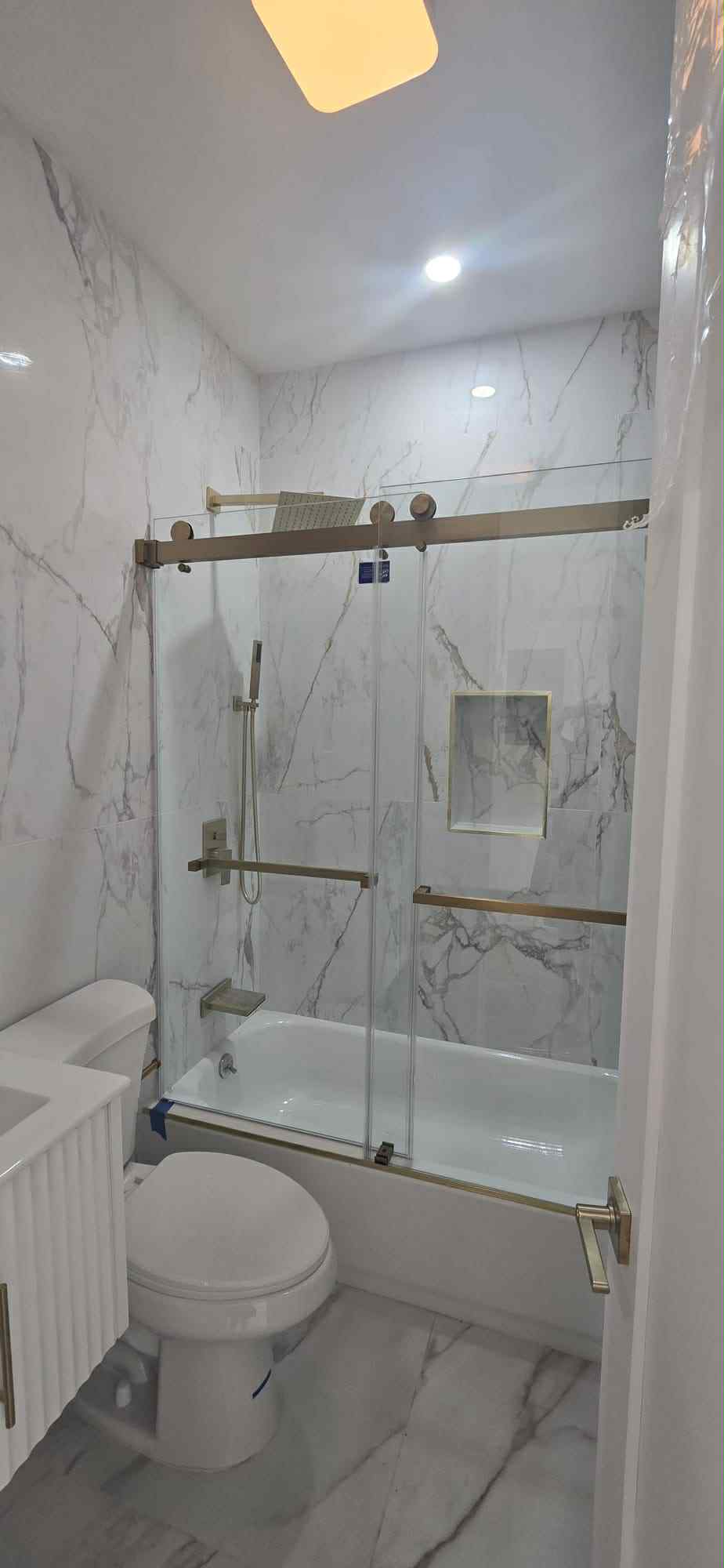 1f22fba1-0b8a-4572-9acf-0347ce482042